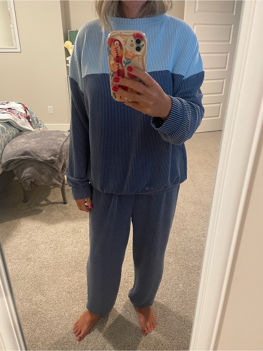 PrettyGarden Set Two-Tone Blue Striped jogger set - Cozy Long-Sleeve Top & Pants - Picture 2 of 5